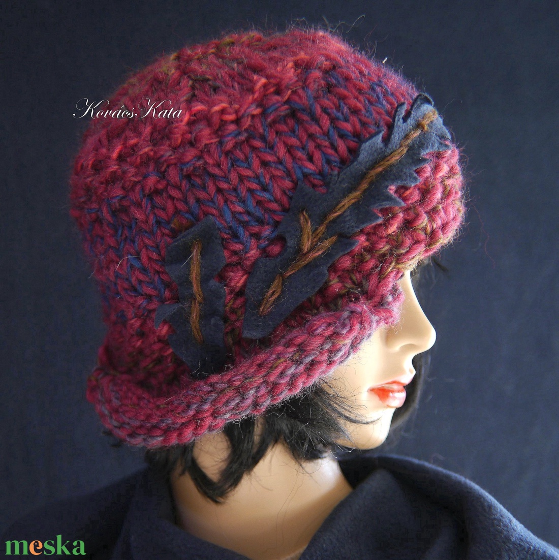 CLOCHE-ART - extravagáns kézzel kötött kalap, sapka / áfonya - ruha & divat - sál, sapka, kendő - sapka - Meska.hu