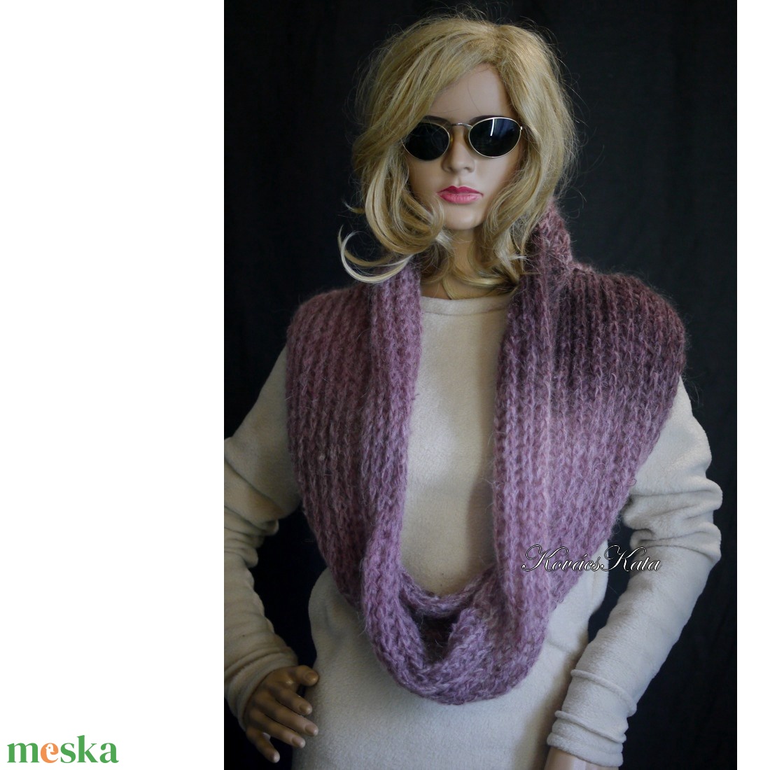 INFINITY / mohair - exkluzív kézzel kötött körsál / bordó - ruha & divat - sál, sapka, kendő - sál - Meska.hu INFINITY / mohair - exkluzív kézzel kötött körsál / bordó - ruha & divat - sál, sapka, kendő - sál - Meska.hu