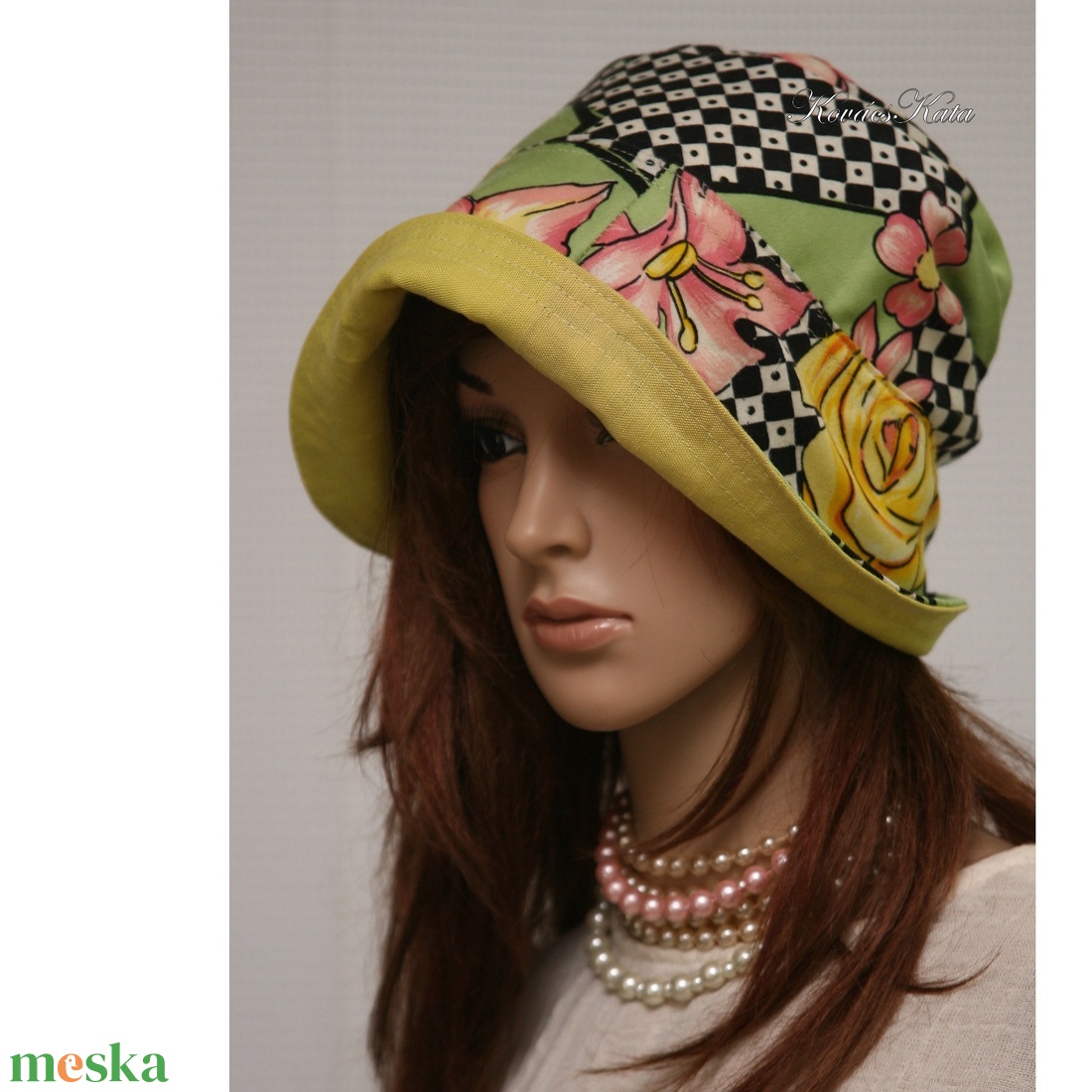 MALINKA - Versace mintás flapper kalap - ruha & divat - sál, sapka, kendő - kalap - Meska.hu MALINKA - Versace mintás flapper kalap - ruha & divat - sál, sapka, kendő - kalap - Meska.hu