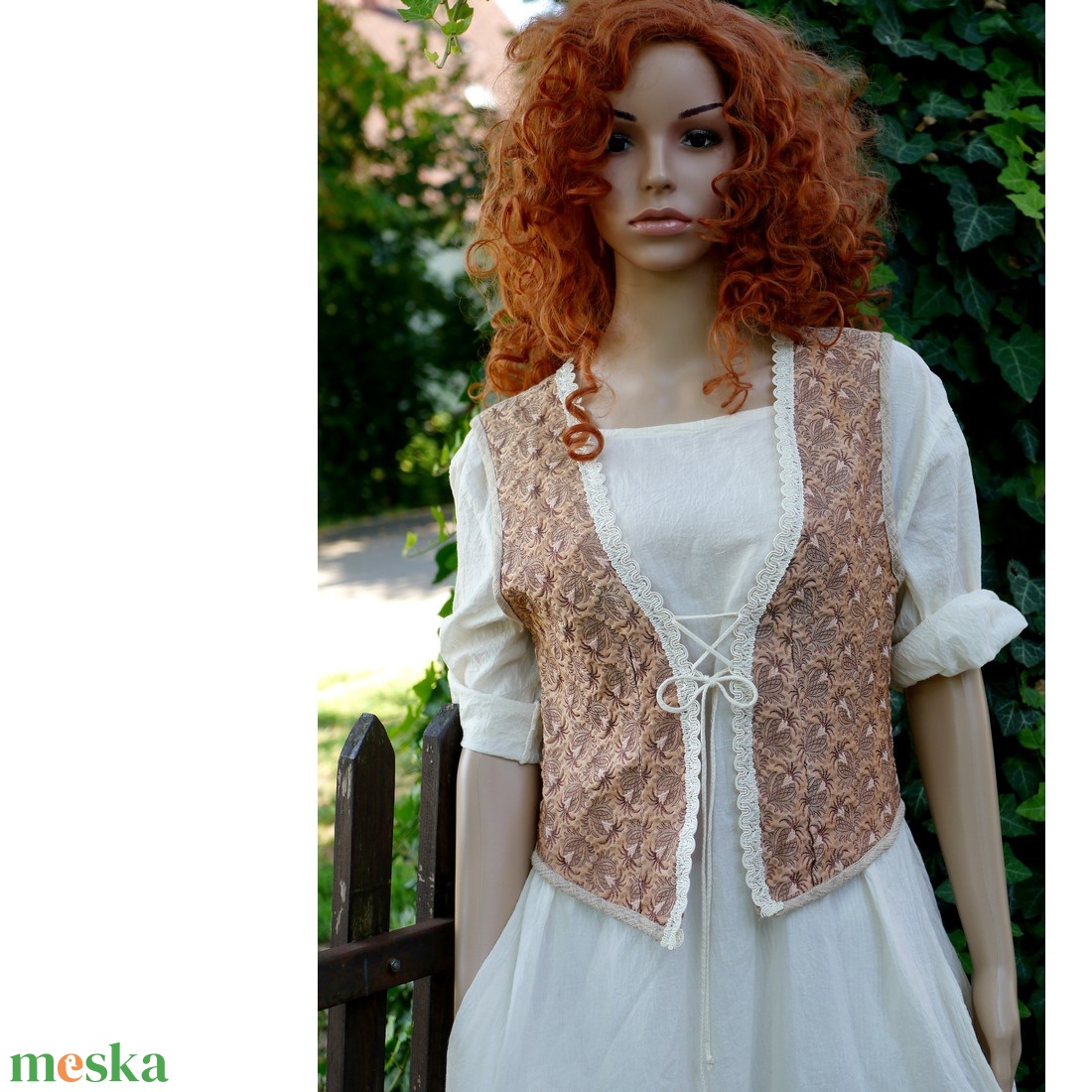 ANTIK-BROKÁT MELLÉNYKE - romantikus vintage mellény - ruha & divat - női ruha - mellény - Meska.hu ANTIK-BROKÁT MELLÉNYKE - romantikus vintage mellény - ruha & divat - női ruha - mellény - Meska.hu