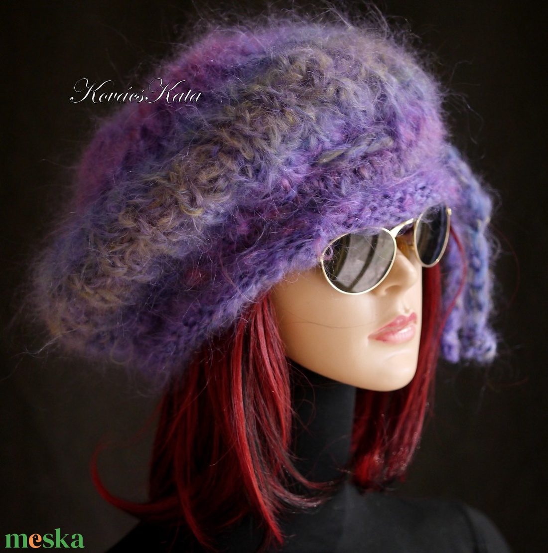 DORA / joy - extravagáns kézzel kötött chunky mohair gomba sapka, barett  - ruha & divat - sál, sapka, kendő - sapka - Meska.hu