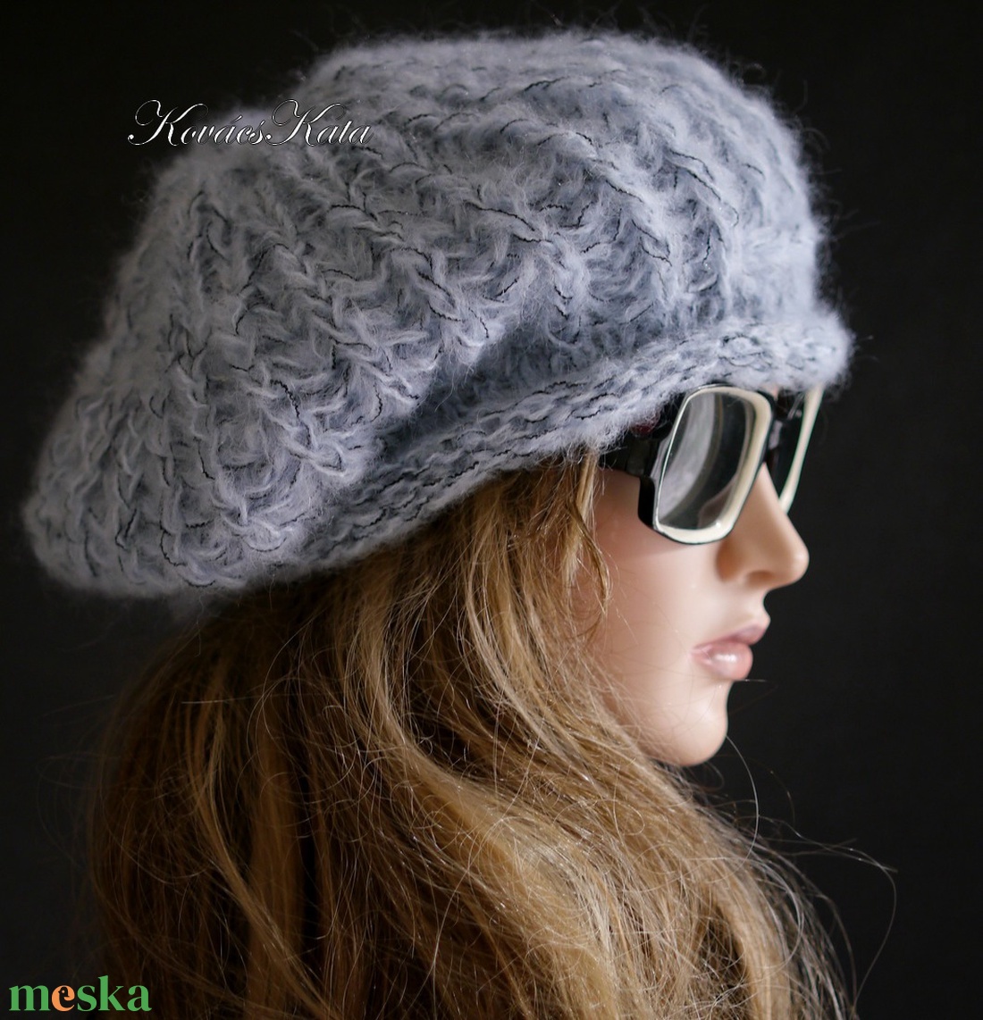 DORA / palakék - extravagáns kézzel kötött chunky mohair gomba sapka, barett  - ruha & divat - sál, sapka, kendő - sapka - Meska.hu