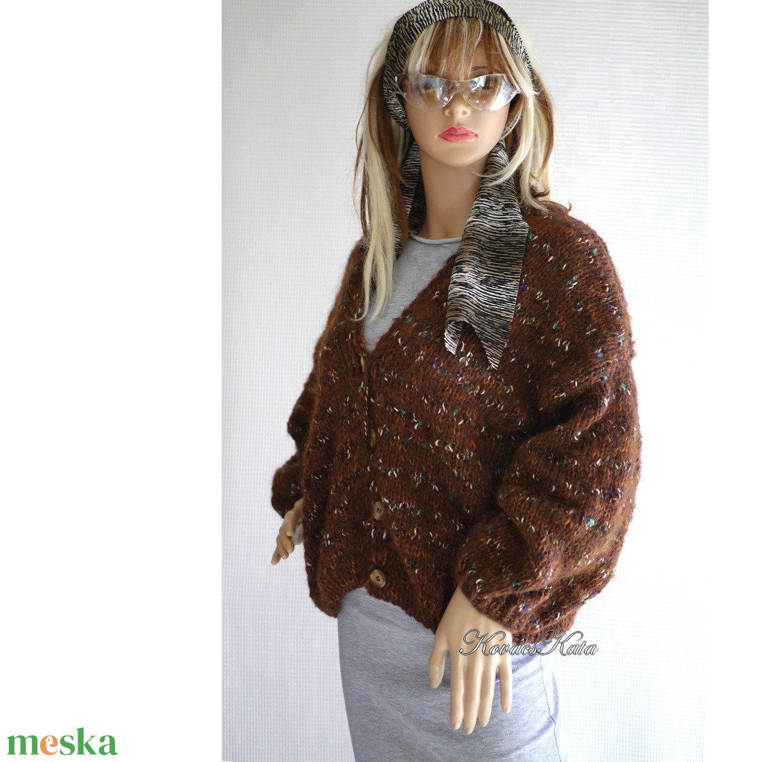 MAIA / rustic - trendi kézzel kötött chunky alpaka-mohair kardigán, pulóver - ruha & divat - női ruha - pulóver - Meska.hu MAIA / rustic - trendi kézzel kötött chunky alpaka-mohair kardigán, pulóver - ruha & divat - női ruha - pulóver - Meska.hu