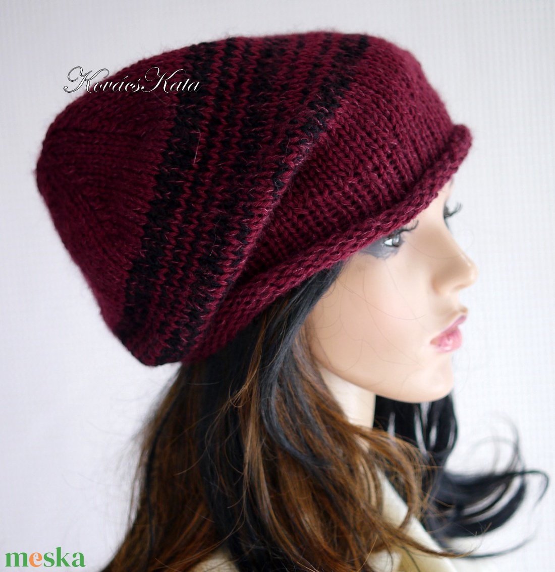 BEANIE LUX / teve - trendi kézzel kötött teveszőr-merinó-kidmohair sapka / bordó+fekete - ruha & divat - sál, sapka, kendő - sapka - Meska.hu BEANIE LUX / teve - trendi kézzel kötött teveszőr-merinó-kidmohair sapka / bordó+fekete - ruha & divat - sál, sapka, kendő - sapka - Meska.hu