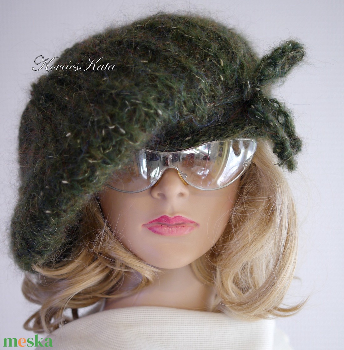 DORA / tango - extravagáns kézzel kötött chunky mohair gomba sapka, barett - ruha & divat - sál, sapka, kendő - sapka - Meska.hu DORA / tango - extravagáns kézzel kötött chunky mohair gomba sapka, barett - ruha & divat - sál, sapka, kendő - sapka - Meska.hu