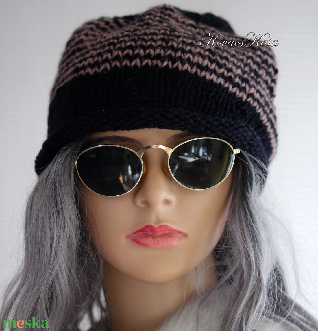 BEANIE LUX - trendi kézzel kötött angora-merinó sapka / fekete+drapp - ruha & divat - sál, sapka, kendő - sapka - Meska.hu BEANIE LUX - trendi kézzel kötött angora-merinó sapka / fekete+drapp - ruha & divat - sál, sapka, kendő - sapka - Meska.hu