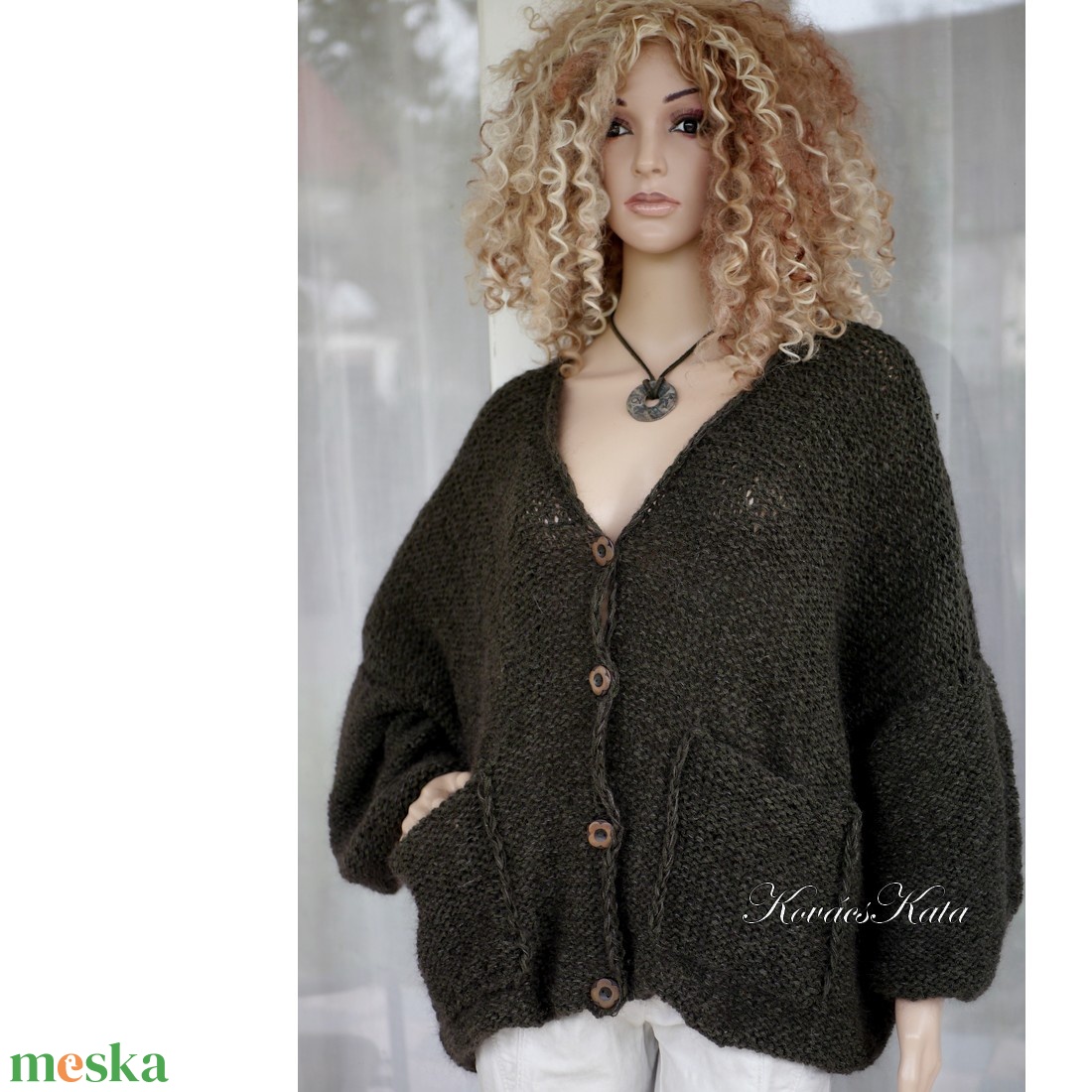 ZSÓKA / kávé - trendi kézzel kötött zsenília + silk mohair túlméretes kardigán - ruha & divat - női ruha - pulóver - Meska.hu ZSÓKA / kávé - trendi kézzel kötött zsenília + silk mohair túlméretes kardigán - ruha & divat - női ruha - pulóver - Meska.hu