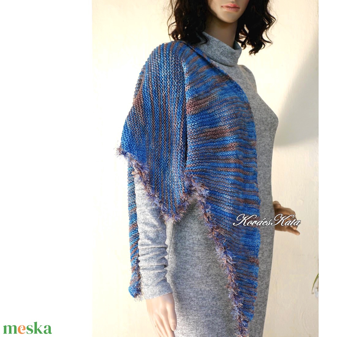  DELUXE SILK VÁLLKENDŐ - exkluzív kézzel kötött-festett selyem-jak- merinó kendő / pávakék - ruha & divat - sál, sapka, kendő - vállkendő - Meska.hu