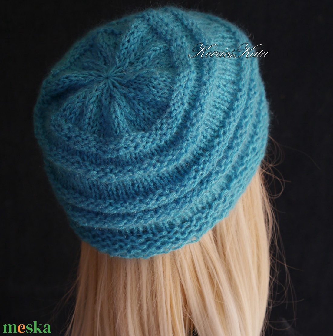 AMY-SAPI / türkiz - trendi kézzel kötött sapka - ruha & divat - sál, sapka, kendő - sapka - Meska.hu