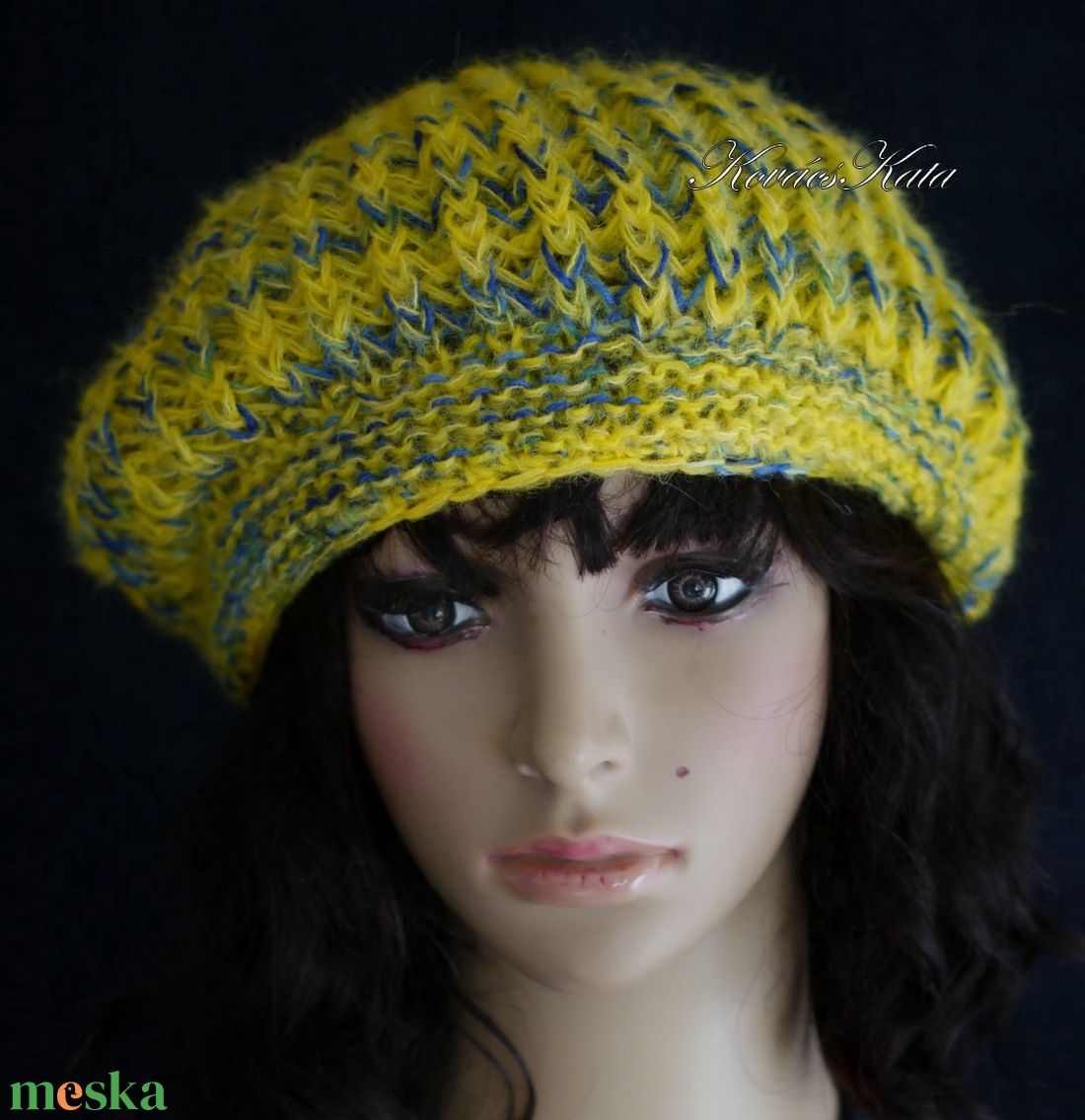 LORCA JOKER - egyedileg festett exkluzív suri-alpaka kézzel kötött sapka, barett - ruha & divat - sál, sapka, kendő - sapka - Meska.hu