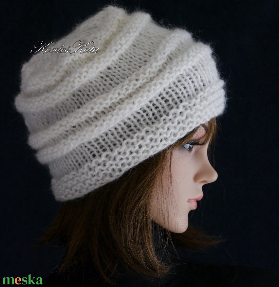 AMY-SAPI / törtfehér - trendi kötött akril-moher design sapka KÉSZLETEN - ruha & divat - sál, sapka, kendő - sapka - Meska.hu