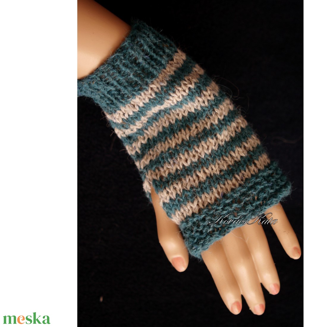 BOSZI KESZTYŰ / alpaka tweed - kézzel kötött rövid kesztyűszár, kézmelegítő / petrol-bézs - ruha & divat - sál, sapka, kendő - kesztyű - Meska.hu
