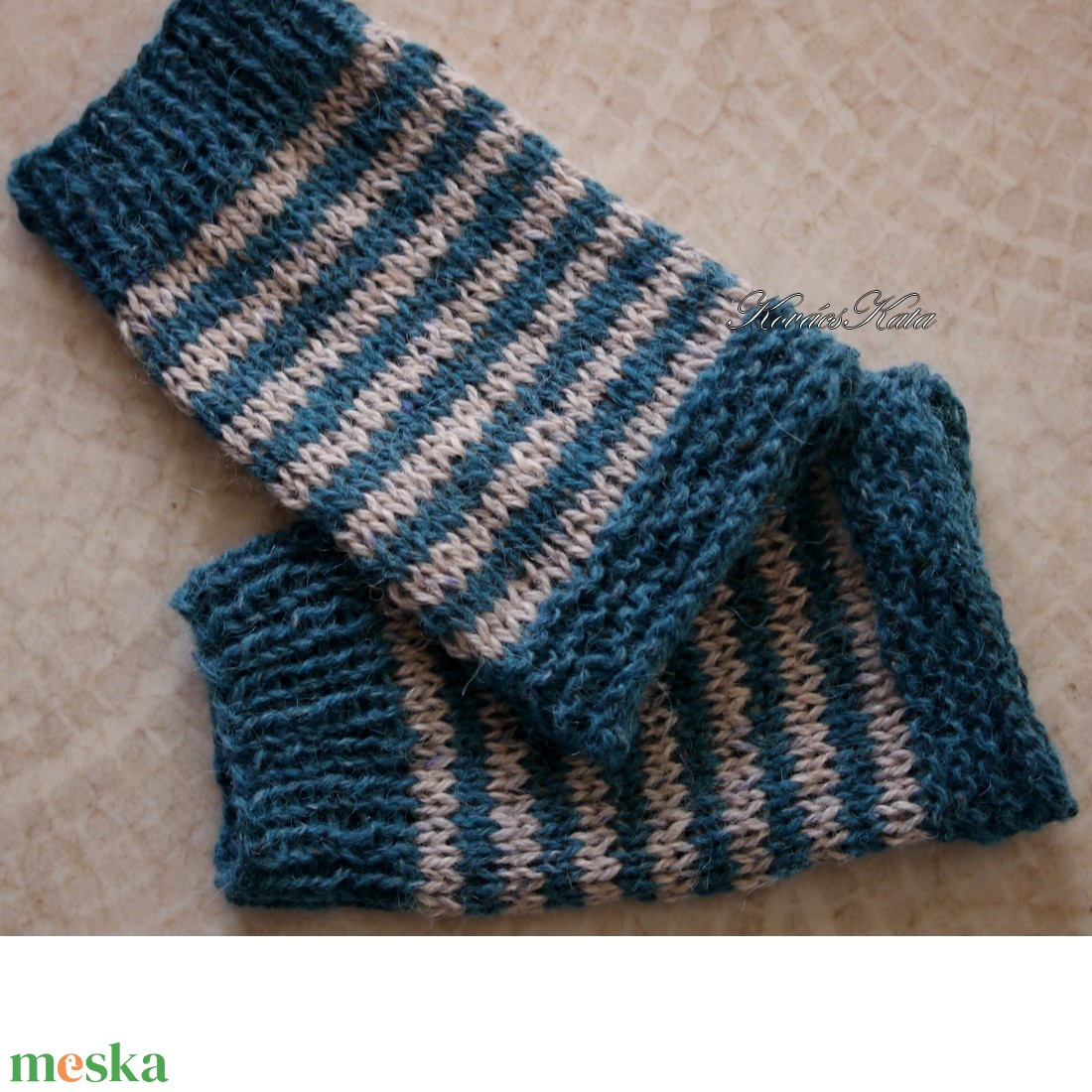 BOSZI KESZTYŰ / alpaka tweed - kézzel kötött rövid kesztyűszár, kézmelegítő / petrol-bézs - ruha & divat - sál, sapka, kendő - kesztyű - Meska.hu