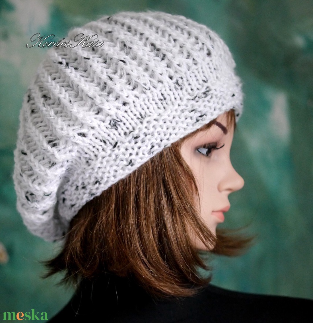 BORBÁLA / pettyeske - kézzel kötött babyakril barett sapka KÉSZLETEN - ruha & divat - sál, sapka, kendő - sapka - Meska.hu