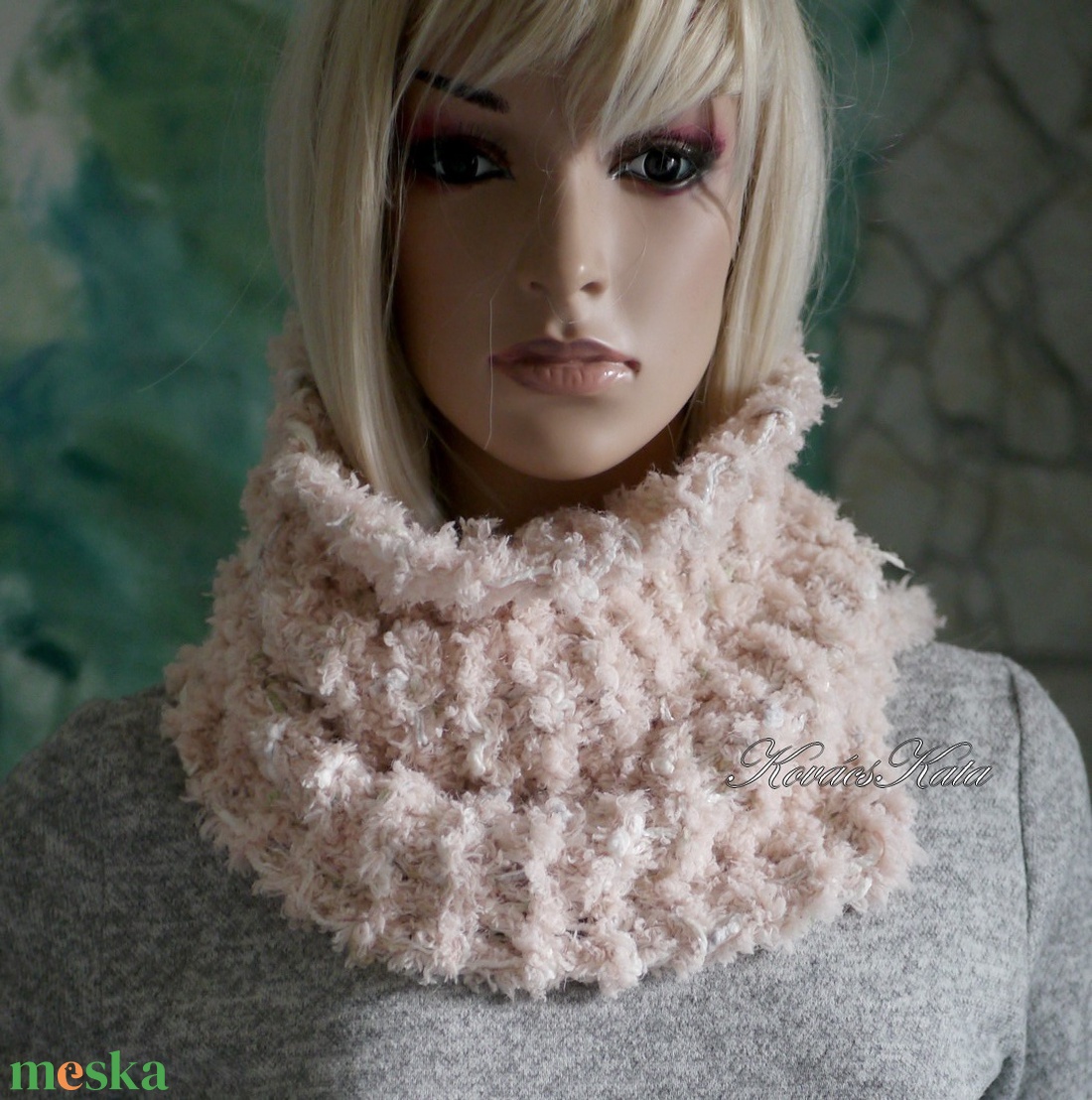 TEKNŐCKE / púder - extravastag kézzel kötött kámzsa, csősál, nyakmelegítő KÉSZLETEN - ruha & divat - sál, sapka, kendő - sál - Meska.hu