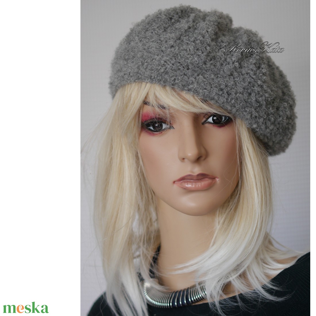 ALETTA / galamb - exkluzív kézzel kötött alpaka-buklé svájci sapka, barett KÉSZLETEN - ruha & divat - sál, sapka, kendő - sapka - Meska.hu