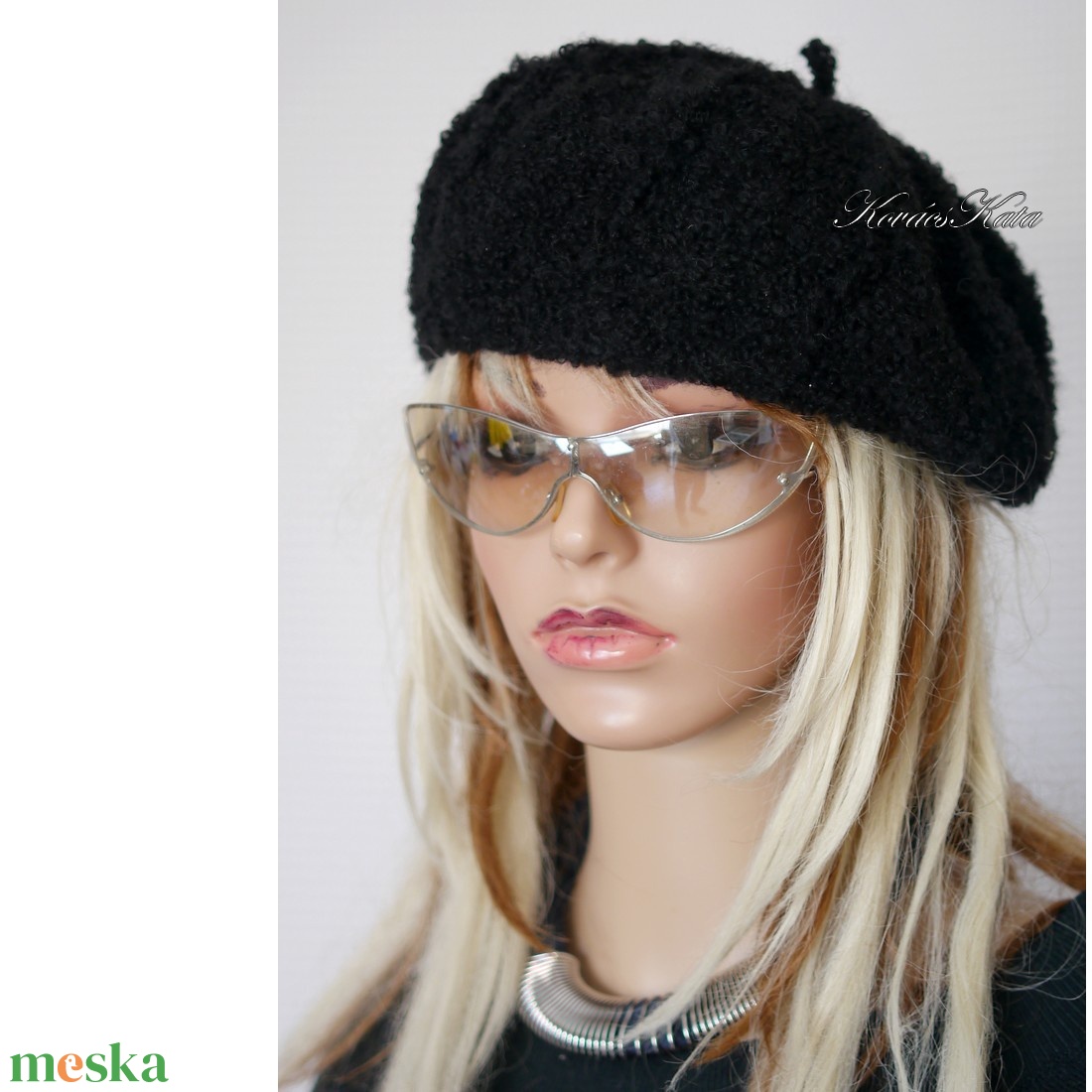 ALETTA / fekete - exkluzív kézzel kötött alpaka-buklé svájci sapka, barett KÉSZLETEN - ruha & divat - sál, sapka, kendő - sapka - Meska.hu