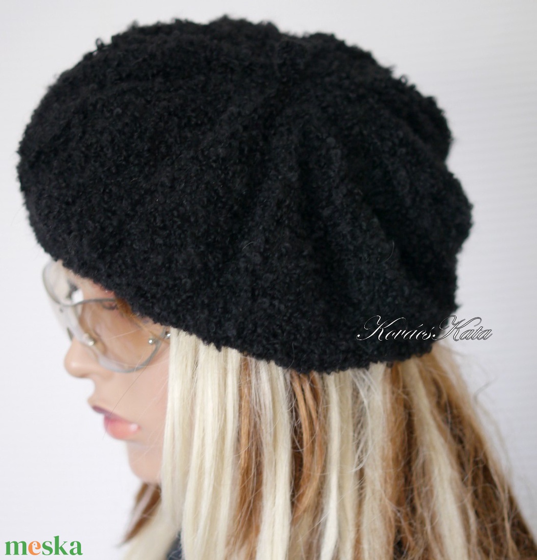 ALETTA / fekete - exkluzív kézzel kötött alpaka-buklé svájci sapka, barett KÉSZLETEN - ruha & divat - sál, sapka, kendő - sapka - Meska.hu