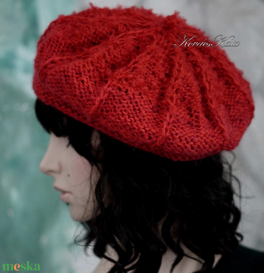 ALETTA / vörös - kézzel kötött exkluzív gyapjú-mohair-buklé svájci sapka, barett KÉSZLETEN - ruha & divat - sál, sapka, kendő - sapka - Meska.hu