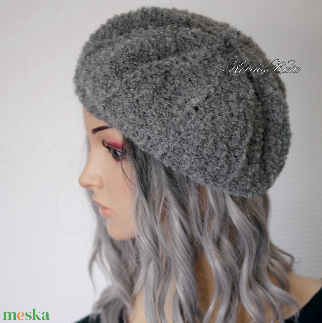 ALETTA / szürke - exkluzív kézzel kötött alpaka-buklé svájci sapka, barett KÉSZLETEN - ruha & divat - sál, sapka, kendő - sapka - Meska.hu