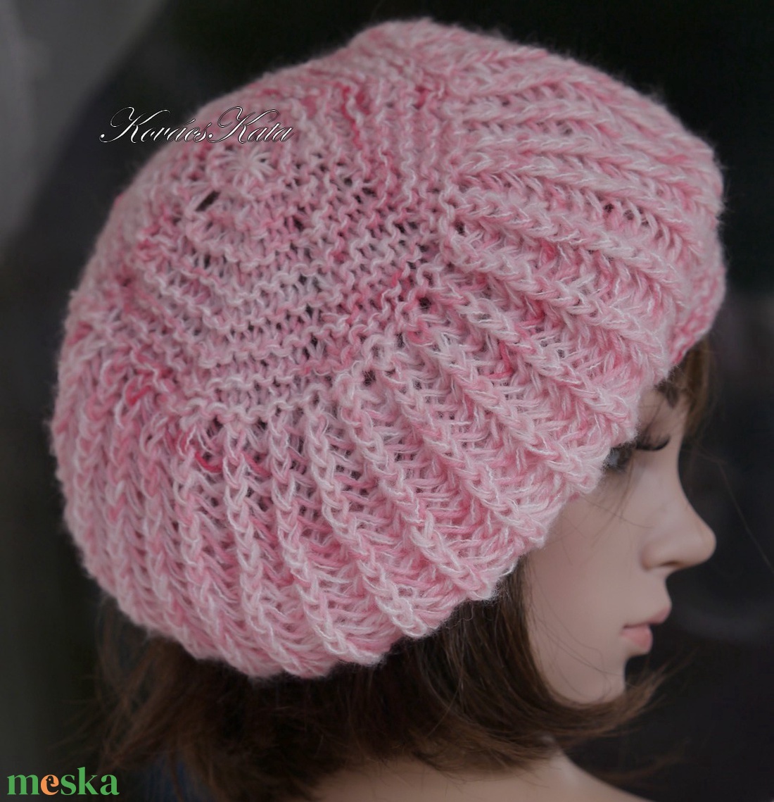 BORBÁLA / rózsamix - kézzel kötött-festett barett sapka KÉSZLETEN - ruha & divat - sál, sapka, kendő - sapka - Meska.hu