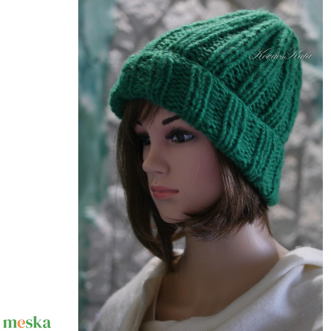 KIRA BEANIE  - trendi mohair kézzel kötött sapka/ smaragdzöld - ruha & divat - sál, sapka, kendő - sapka - Meska.hu