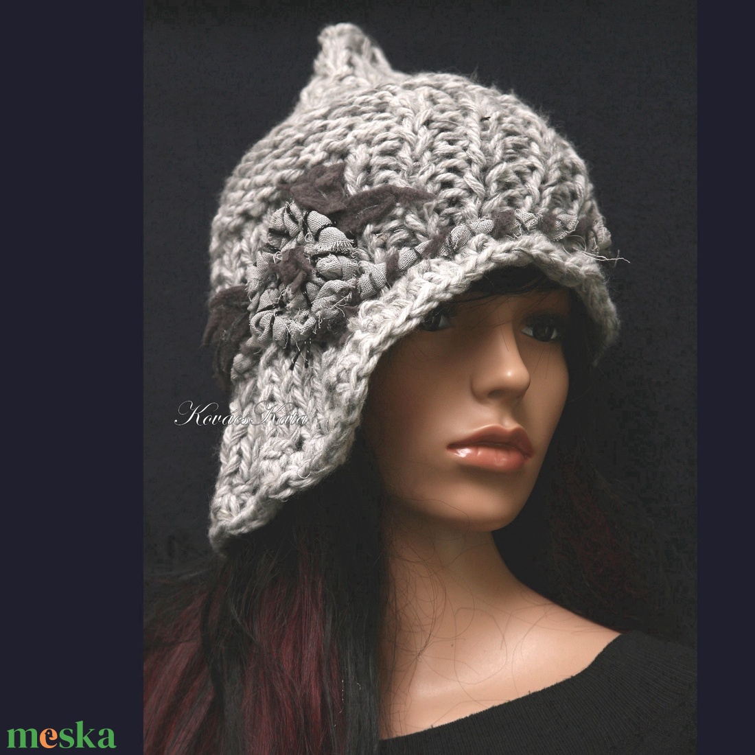 CLOCHE-ART - extravagáns kézzel kötött kalap - ruha & divat - sál, sapka, kendő - sapka - Meska.hu