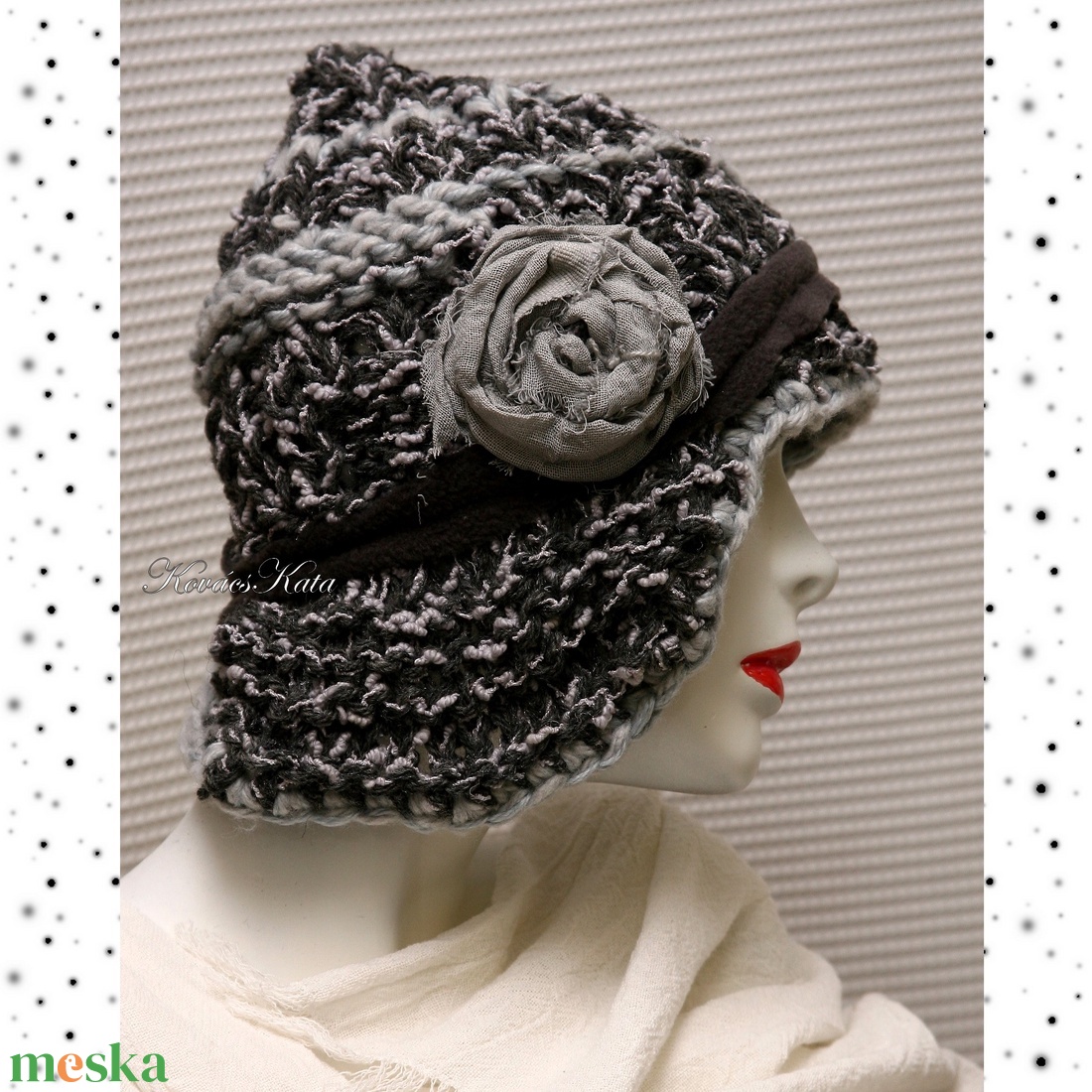 CLOCHE-ART - extravagáns kézzel kötött kalap / szürke, fekete - ruha & divat - sál, sapka, kendő - sapka - Meska.hu