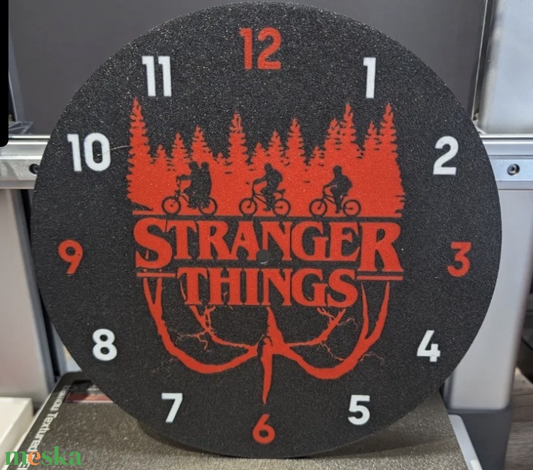 Stranger things, falióra. - otthon & életmód - dekoráció - fali és függő dekoráció - falióra & óra - Meska.hu