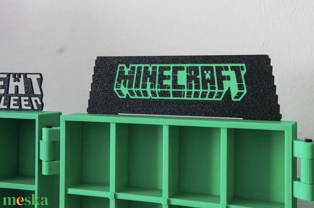 Minecraft,Kinder joy tartó. - otthon & életmód - dekoráció - asztal és polc dekoráció - asztaldísz - Meska.hu