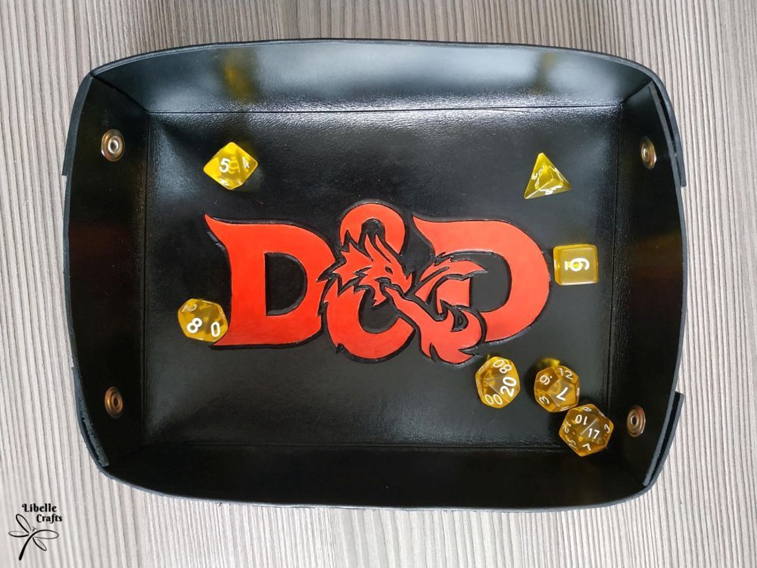 Dungeons and Dragons kockadobó tálca (teljes szimbólum) - játék & sport - táblajáték és kártyajáték - társasjátékok - dobókocka - Meska.hu