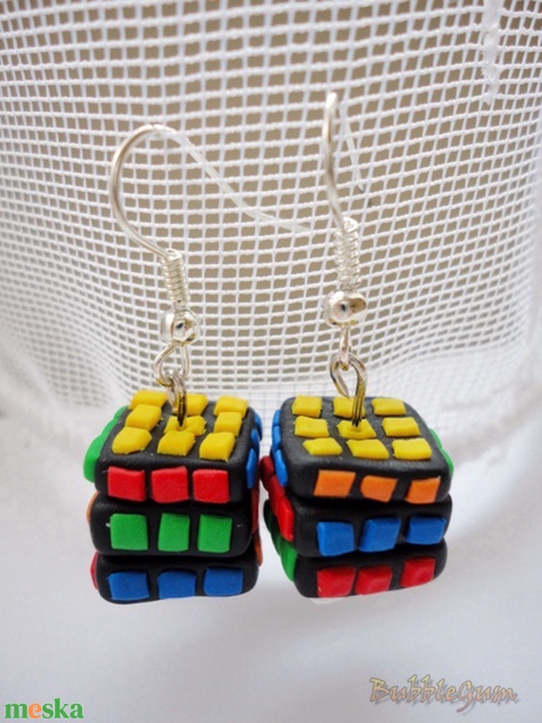 Forgatható Rubik-kocka fülbevaló - - Meska.hu Forgatható Rubik-kocka fülbevaló - - Meska.hu