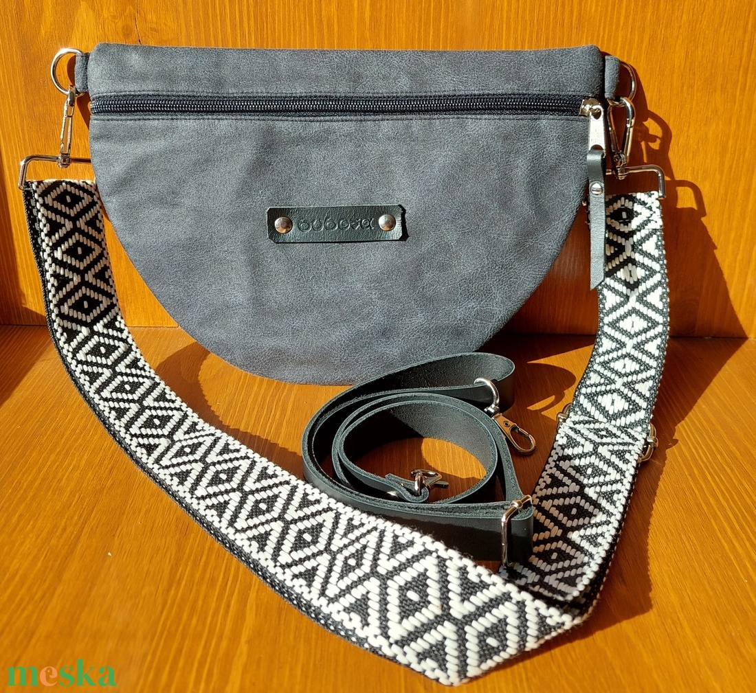 Grammicus kollekció - fekete oldal- és övtáska/Bum Bag/Fanny Pack/Waist Bag/Belt Bag - táska & tok - övtáska - Meska.hu Grammicus kollekció - fekete oldal- és övtáska/Bum Bag/Fanny Pack/Waist Bag/Belt Bag - táska & tok - övtáska - Meska.hu