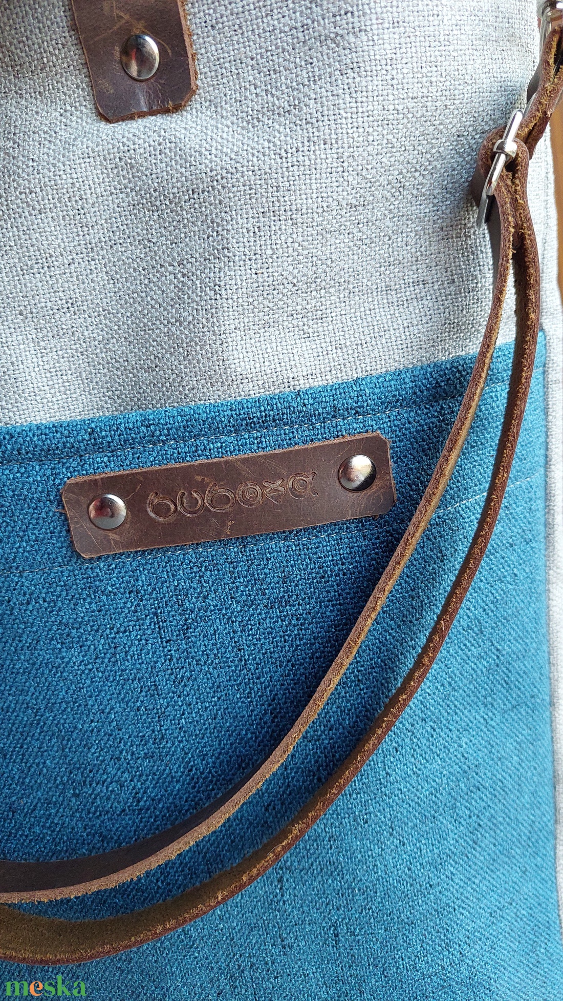 CAPENSIS kollekció - Variálható valódi bőr pántos bézs-barna szövettáska petrol zsebekkel - táska & tok - variálható táska - Meska.hu