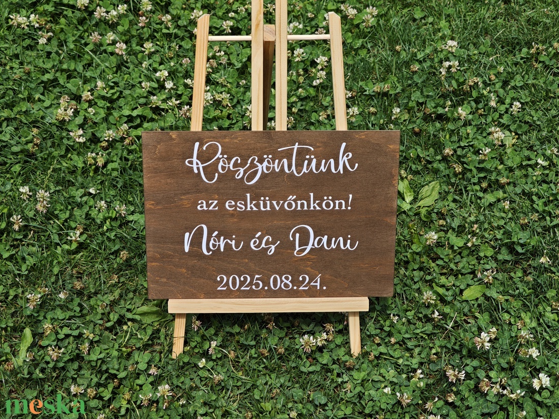 Esküvői üdvözlő tábla Köszöntünk az esküvőnkön - esküvő - dekoráció - tábla & jelzés - Meska.hu Esküvői üdvözlő tábla Köszöntünk az esküvőnkön - esküvő - dekoráció - tábla & jelzés - Meska.hu