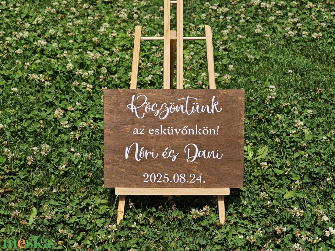 Esküvői üdvözlő tábla Köszöntünk az esküvőnkön - esküvő - dekoráció - tábla & jelzés - Meska.hu Esküvői üdvözlő tábla Köszöntünk az esküvőnkön - esküvő - dekoráció - tábla & jelzés - Meska.hu