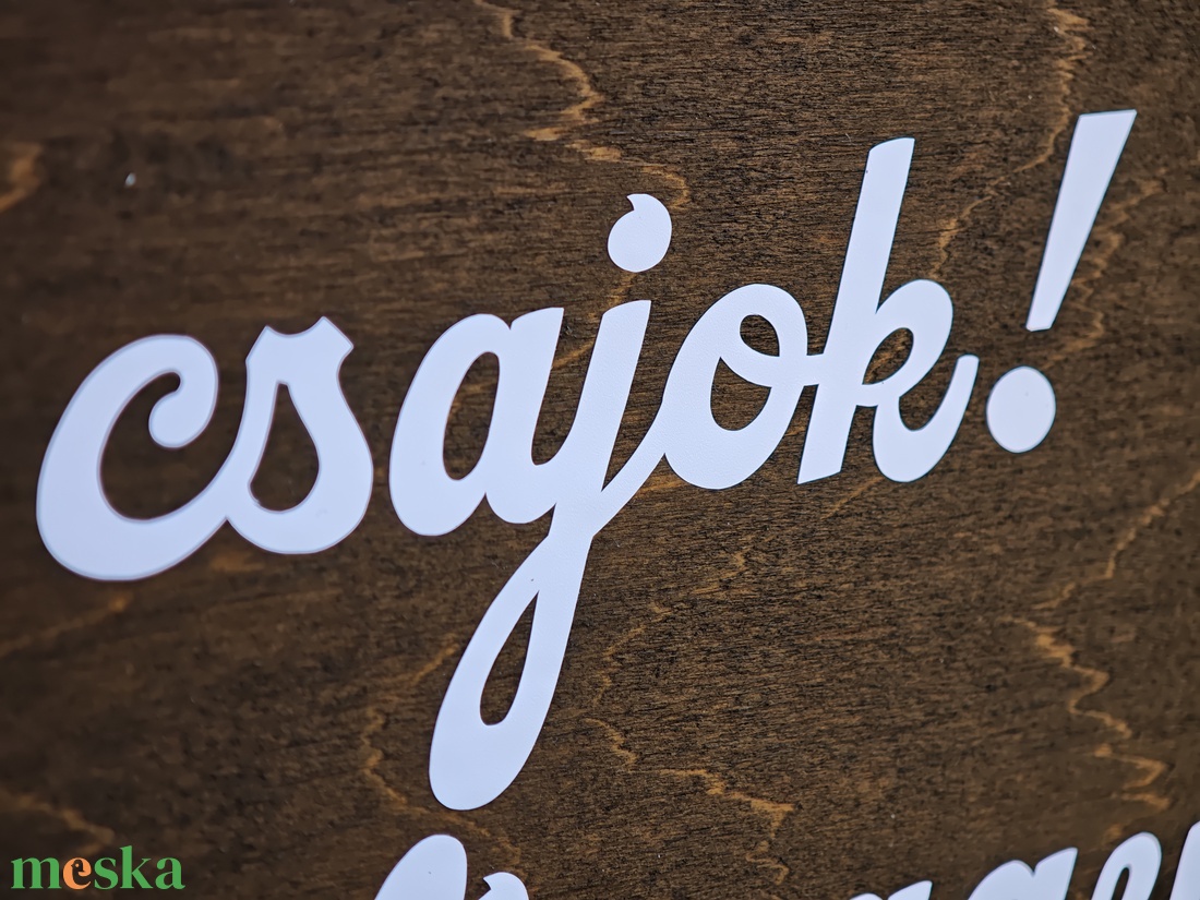 Esküvői  tábla  Nyugi csajok, én még szingli vagyok - esküvő - dekoráció - tábla & jelzés - Meska.hu