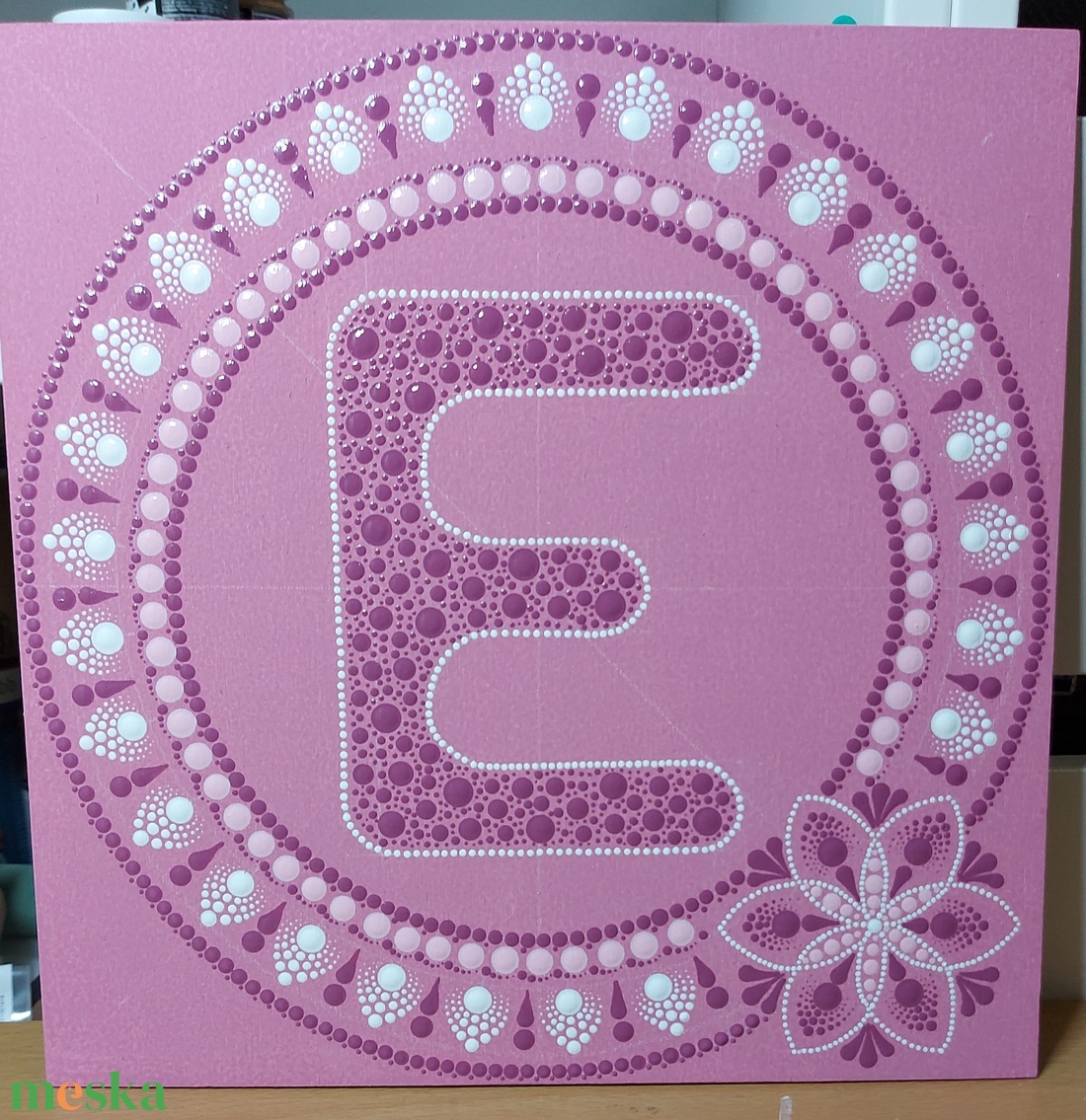 Pontfestés technikával készült monogram mandala - otthon & lakás - dekoráció - ajtó- és ablak dekoráció - ajtótábla - Meska.hu Pontfestés technikával készült monogram mandala - otthon & lakás - dekoráció - ajtó- és ablak dekoráció - ajtótábla - Meska.hu