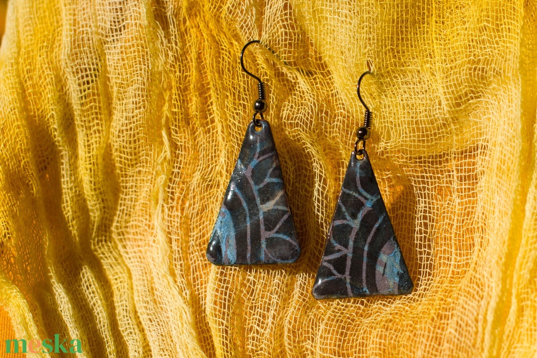 Virágocska tűzzománc fülbevaló - ékszer - fülbevaló - lógó fülbevaló - Meska.hu