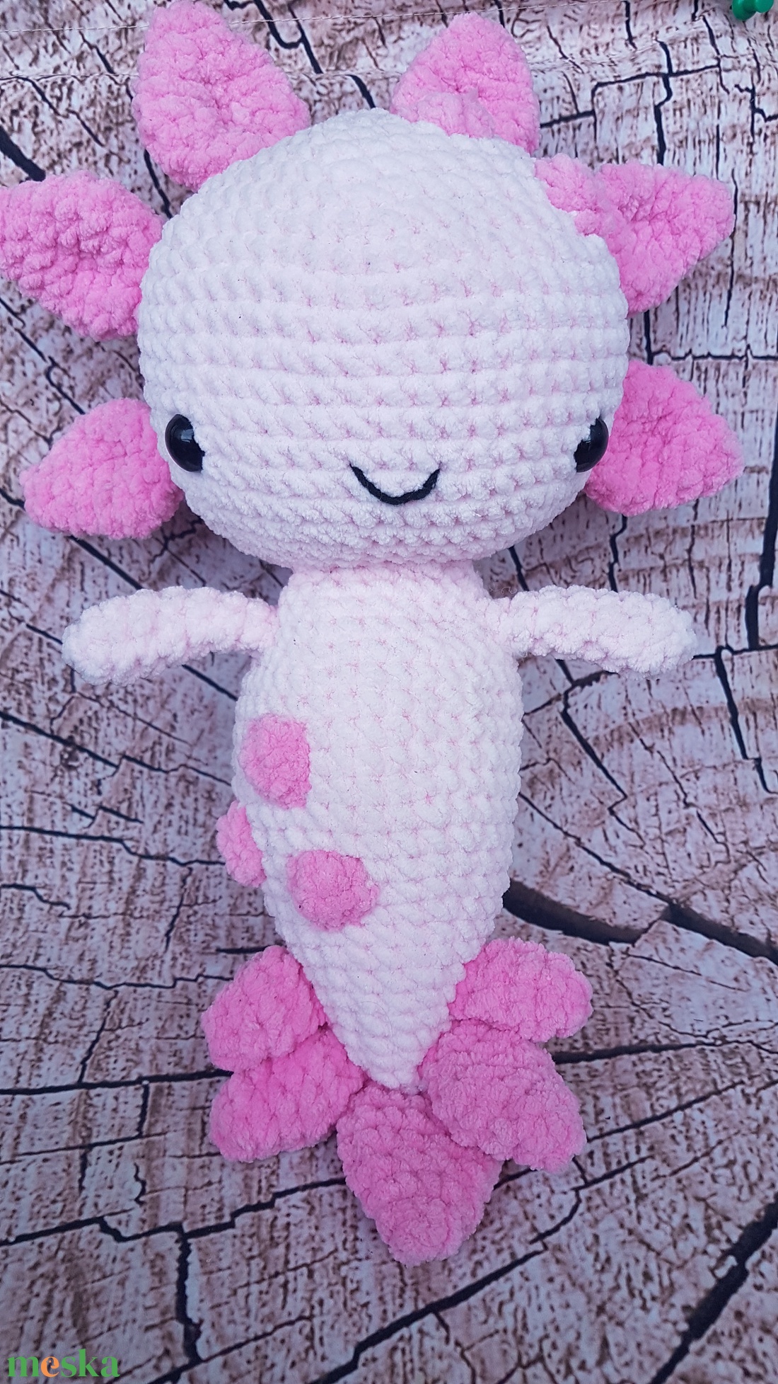 Zsenilia fonalból horgolt axolotl - játék & sport - plüssállat & játékfigura - más figura - Meska.hu Zsenilia fonalból horgolt axolotl - játék & sport - plüssállat & játékfigura - más figura - Meska.hu