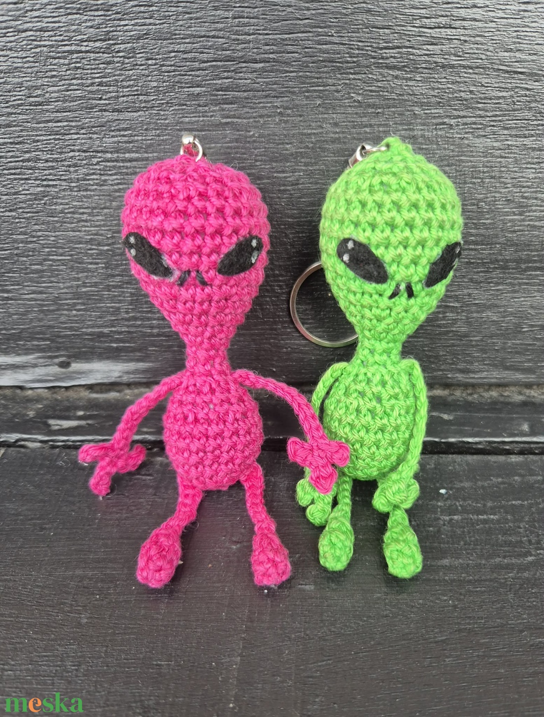 Uv Rózsaszín Ufo horgolt kulcstartó - táska & tok - kulcstartó & táskadísz - kulcstartó - Meska.hu