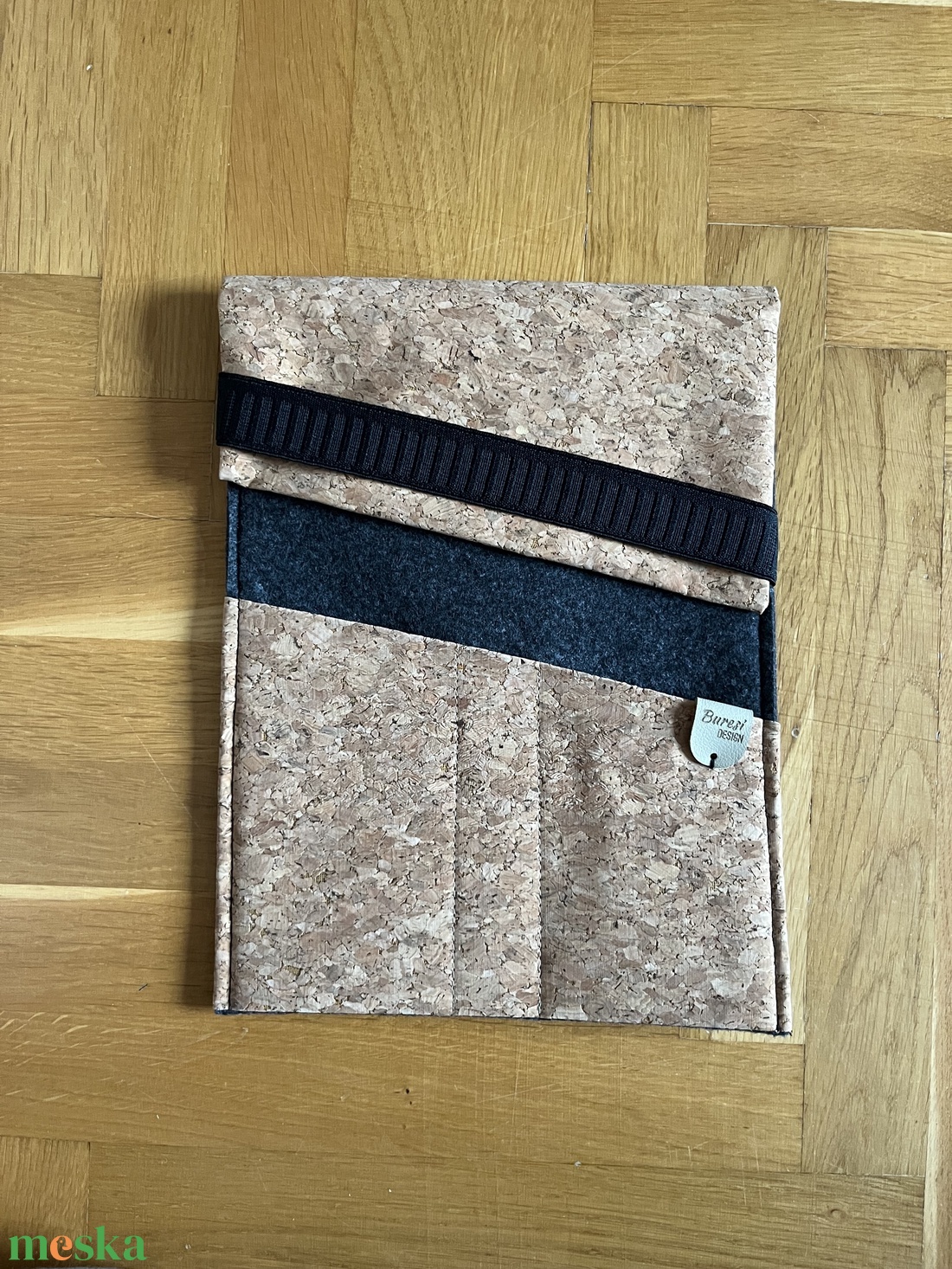 Tablet tartó - táska & tok - ebook & tablet tok - Meska.hu