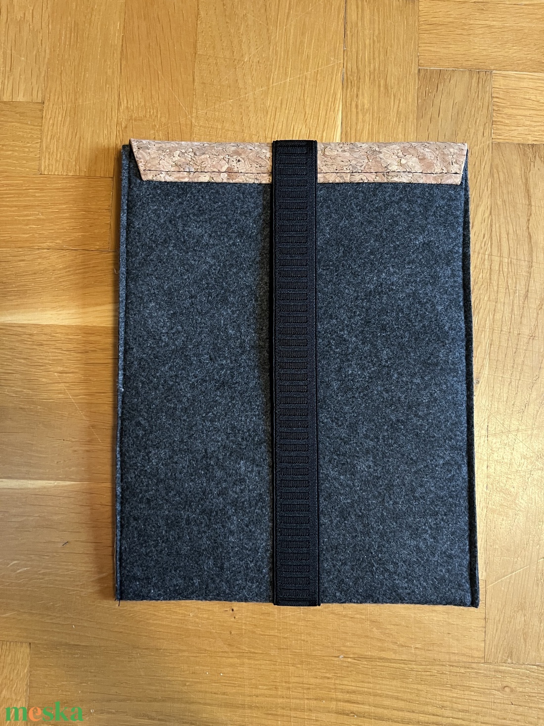 Tablet tartó - táska & tok - ebook & tablet tok - Meska.hu