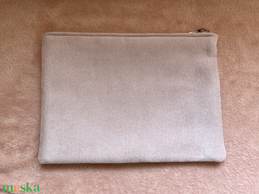 Tablet tartó - táska & tok - ebook & tablet tok - Meska.hu