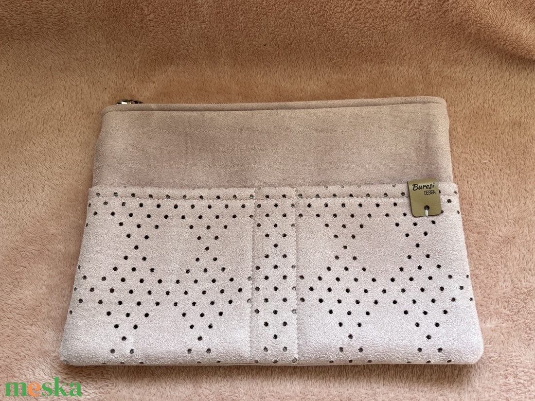 Tablet tartó - táska & tok - ebook & tablet tok - Meska.hu