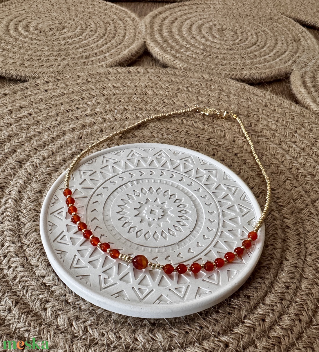 Karneol choker rejtett arany rózsával - ékszer - nyaklánc - medál nélküli nyaklánc - Meska.hu