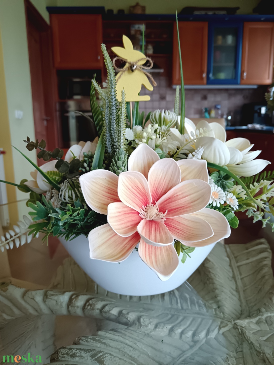 Magnóliás, nyuszis asztaldísz  - otthon & életmód - dekoráció - asztal és polc dekoráció - asztaldísz - Meska.hu