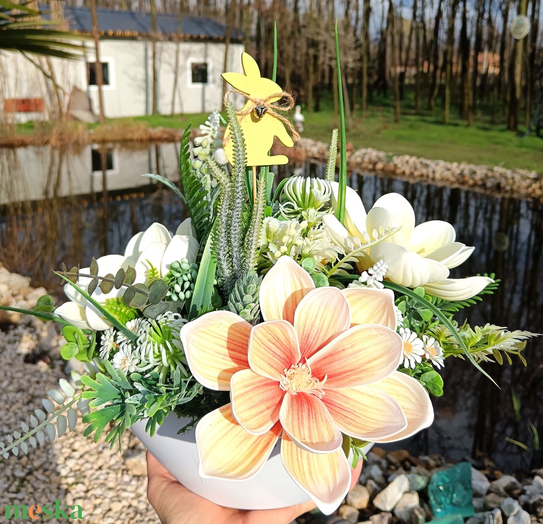 Magnóliás, nyuszis asztaldísz  - otthon & életmód - dekoráció - asztal és polc dekoráció - asztaldísz - Meska.hu