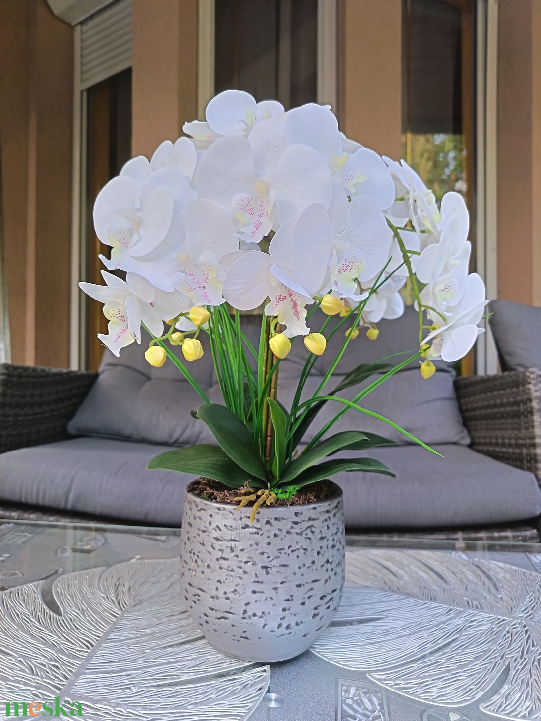 Elegáns orchidea dekoráció kerámiakaspóban - otthon & életmód - dekoráció - asztal és polc dekoráció - asztaldísz - Meska.hu Elegáns orchidea dekoráció kerámiakaspóban - otthon & életmód - dekoráció - asztal és polc dekoráció - asztaldísz - Meska.hu