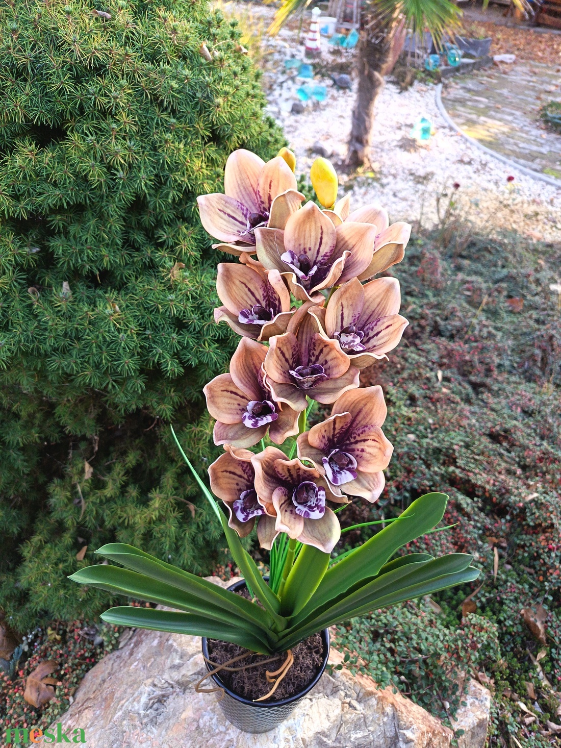 Élethű orchidea dekoráció kerámiakaspóban  - otthon & életmód - dekoráció - asztal és polc dekoráció - asztaldísz - Meska.hu